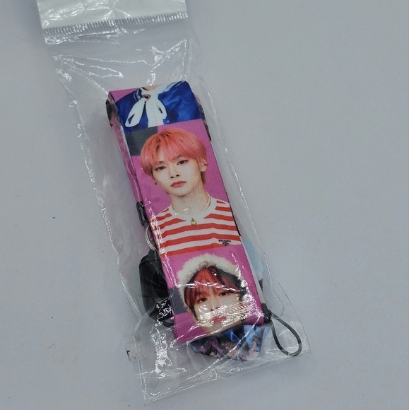 Stray Kids Maxident Lanyard ID Card Holder Badge - Picture 5 of 5